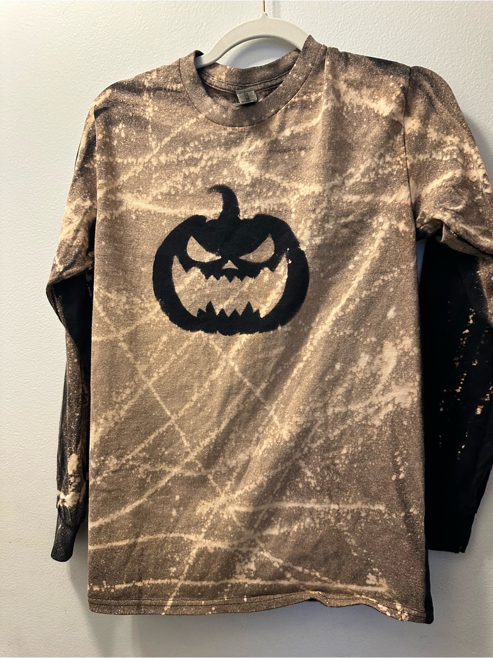 Kids Long-Sleeve Halloween Pumpkin Graphic Tee - Black/Brown Tie-Dye